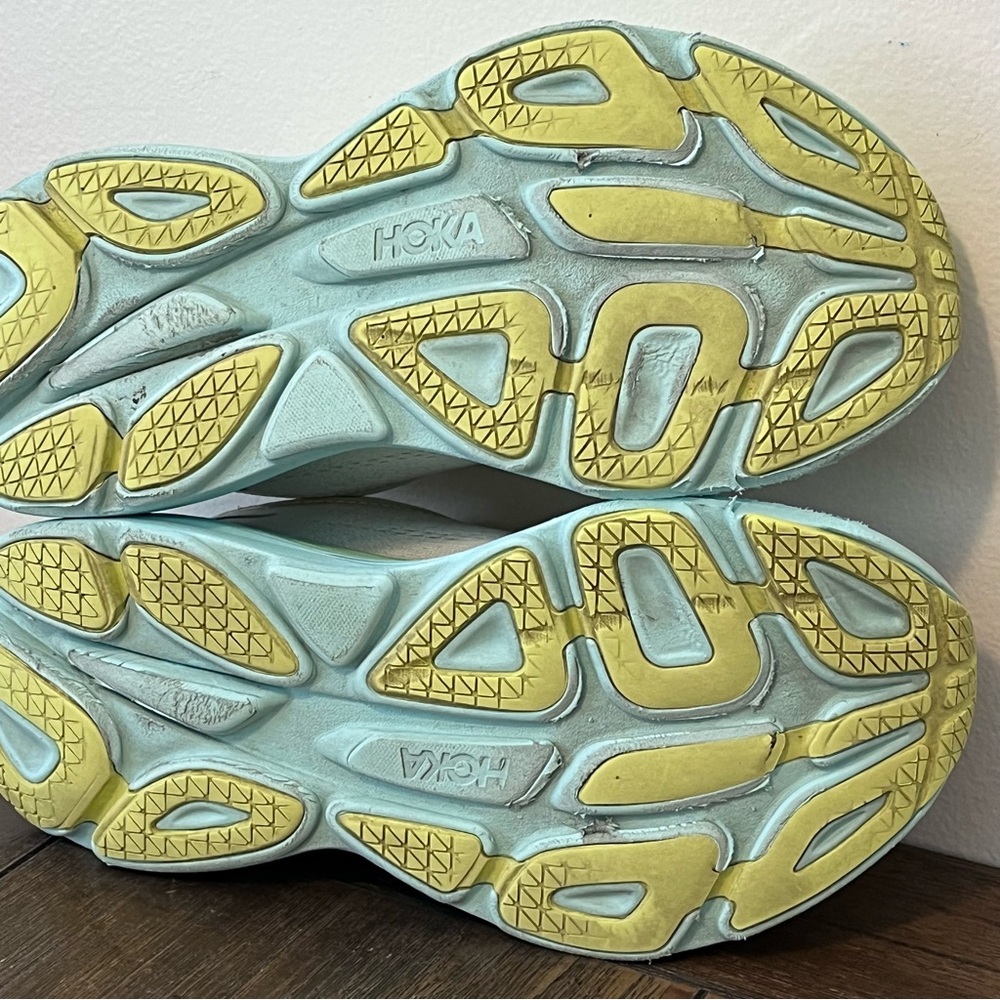 Hoka Bondi Sneakers Womens size 9.5 - Picture 10 of 14